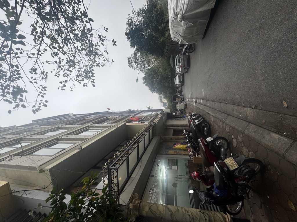 Bán nhà Trường Chinh - diện tích 38m2 7 tầng - Nhà đẹp long lanh, thang máy - giá 16,9 tỷ