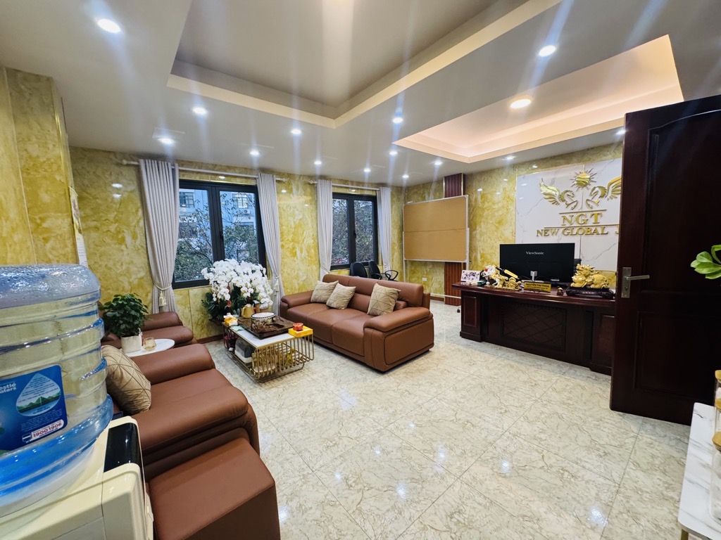 Bán nhà Trường Chinh - diện tích 38m2 7 tầng - Nhà đẹp long lanh, thang máy - giá 16,9 tỷ