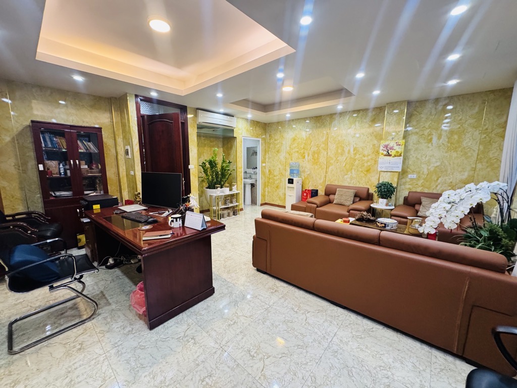 Bán nhà Trường Chinh - diện tích 38m2 7 tầng - Nhà đẹp long lanh, thang máy - giá 16,9 tỷ