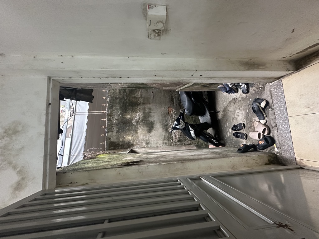 Bán nhà Thịnh Hào3 - diện tích 32m2 4 tầng - Ngõ xe ba gác - giá 5,9 tỷ