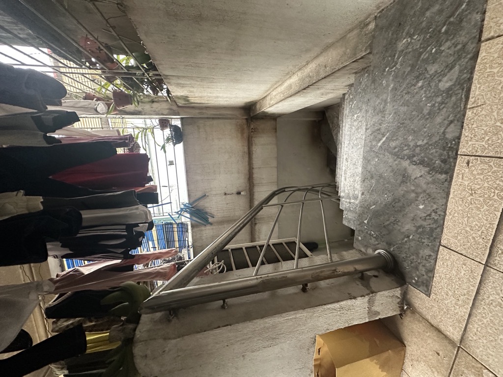 Bán nhà Thịnh Hào3 - diện tích 32m2 4 tầng - Ngõ xe ba gác - giá 5,9 tỷ