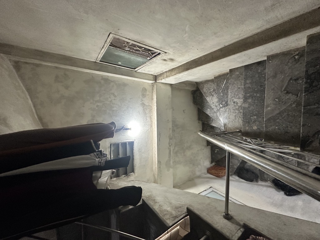 Bán nhà Thịnh Hào3 - diện tích 32m2 4 tầng - Ngõ xe ba gác - giá 5,9 tỷ