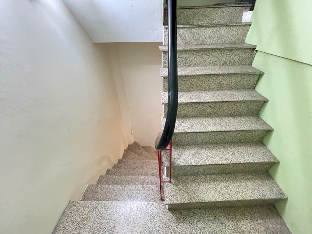 Bán nhà Hoà Bình - diện tích 53.2m2 4 tầng - Sổ đỏ chính chủ - giá 15,8 tỷ