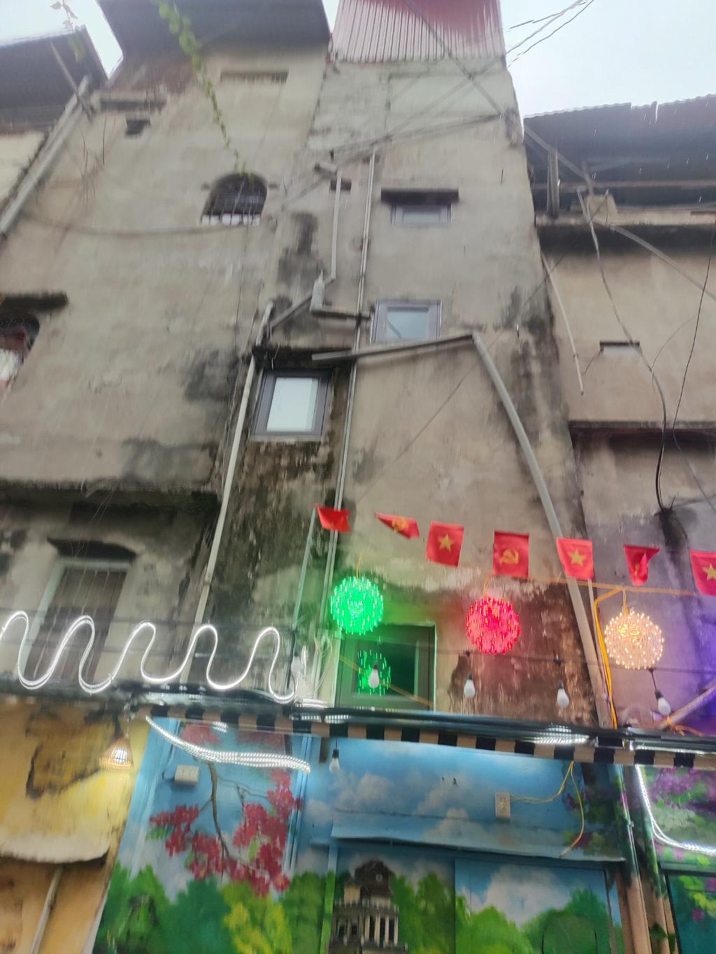 Bán nhà Lê Duẩn - diện tích 23m2 5 tầng - 2 mặt tiền - giá 6,5 tỷ