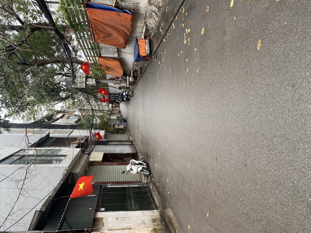 Bán nhà Nguyễn Trãi - diện tích 37m2 3 tầng - Ô Tô tránh - giá 9,6 tỷ