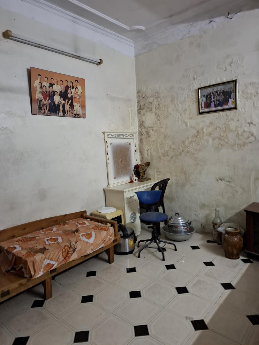 Bán nhà Lò Đúc - diện tích 30,4m2 3 tầng - Nhà trong ngõ - giá 9 tỷ