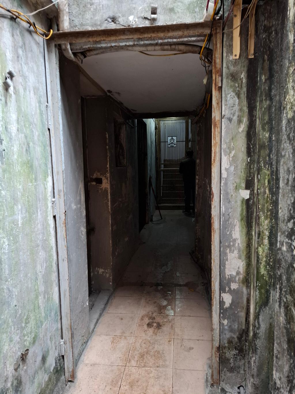 Bán nhà Lò Đúc - diện tích 30,4m2 3 tầng - Nhà trong ngõ - giá 9 tỷ