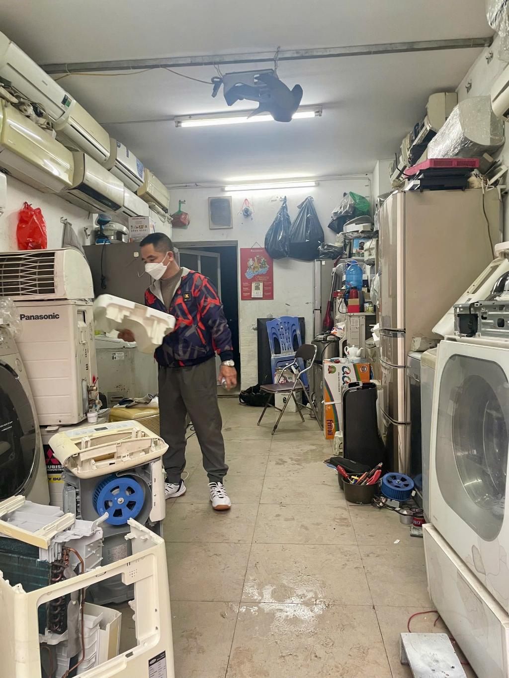 Bán nhà Hoàng Văn Thái - diện tích 40m2 3 tầng - Mặt phố vỉa hè kinh doanh ô tô tránh - giá 18,8 tỷ