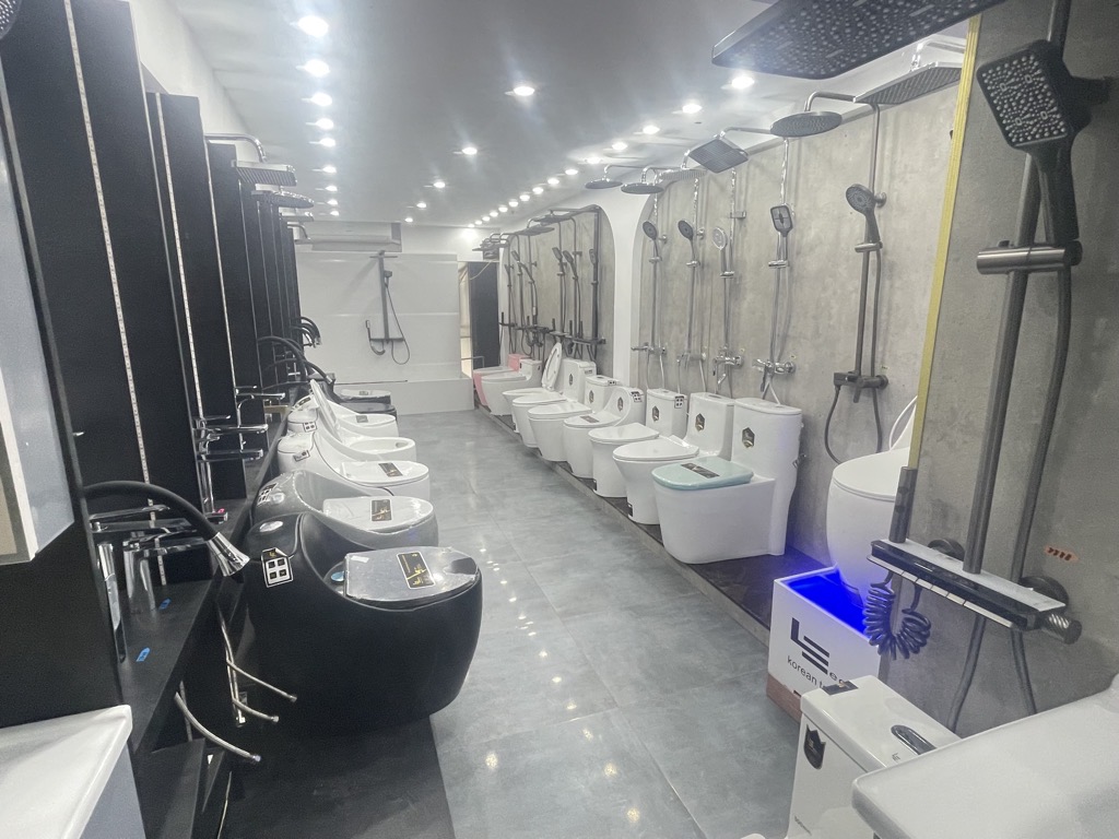 Bán nhà Tam Trinh - diện tích 135,2m2 2 tầng - Kinh doanh đỉnh - giá 10,8 tỷ