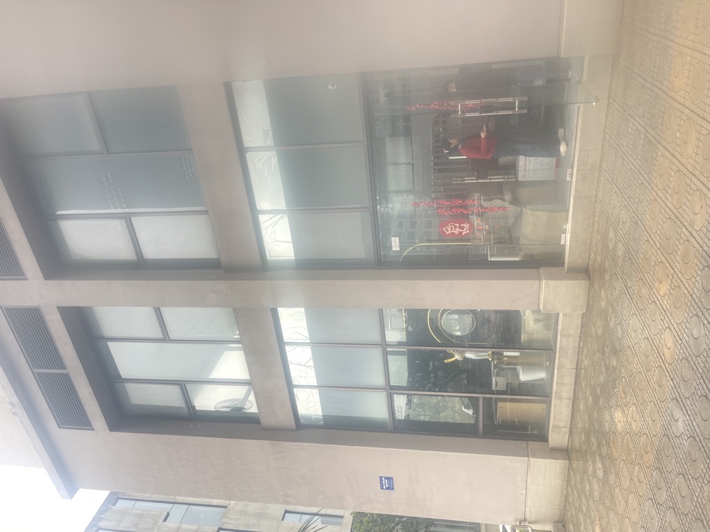 Bán nhà Tam Trinh - diện tích 135,2m2 2 tầng - Kinh doanh đỉnh - giá 10,8 tỷ