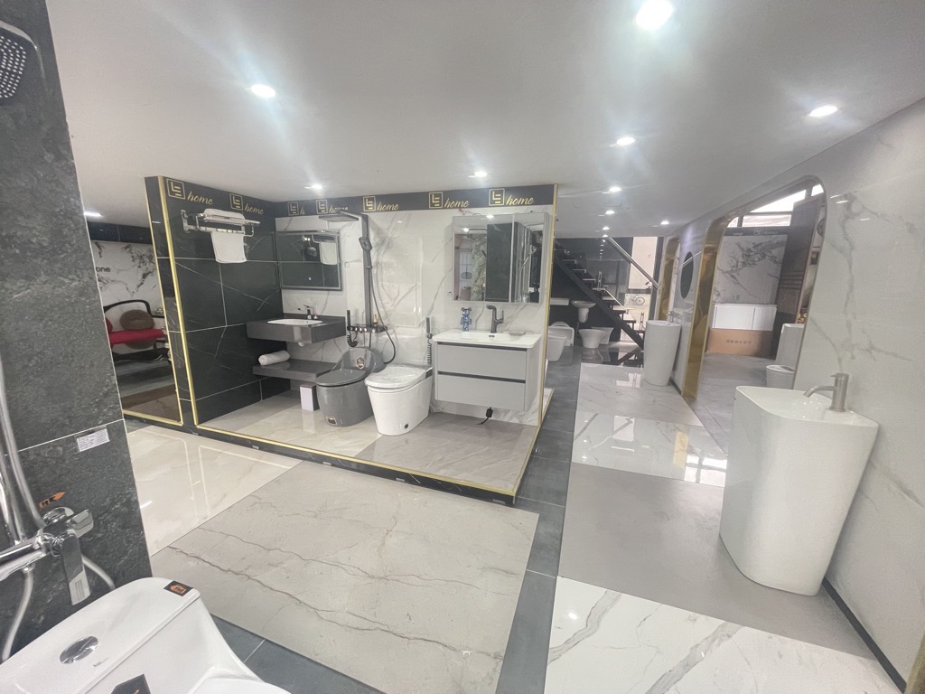 Bán nhà Tam Trinh - diện tích 135,2m2 2 tầng - Kinh doanh đỉnh - giá 10,8 tỷ