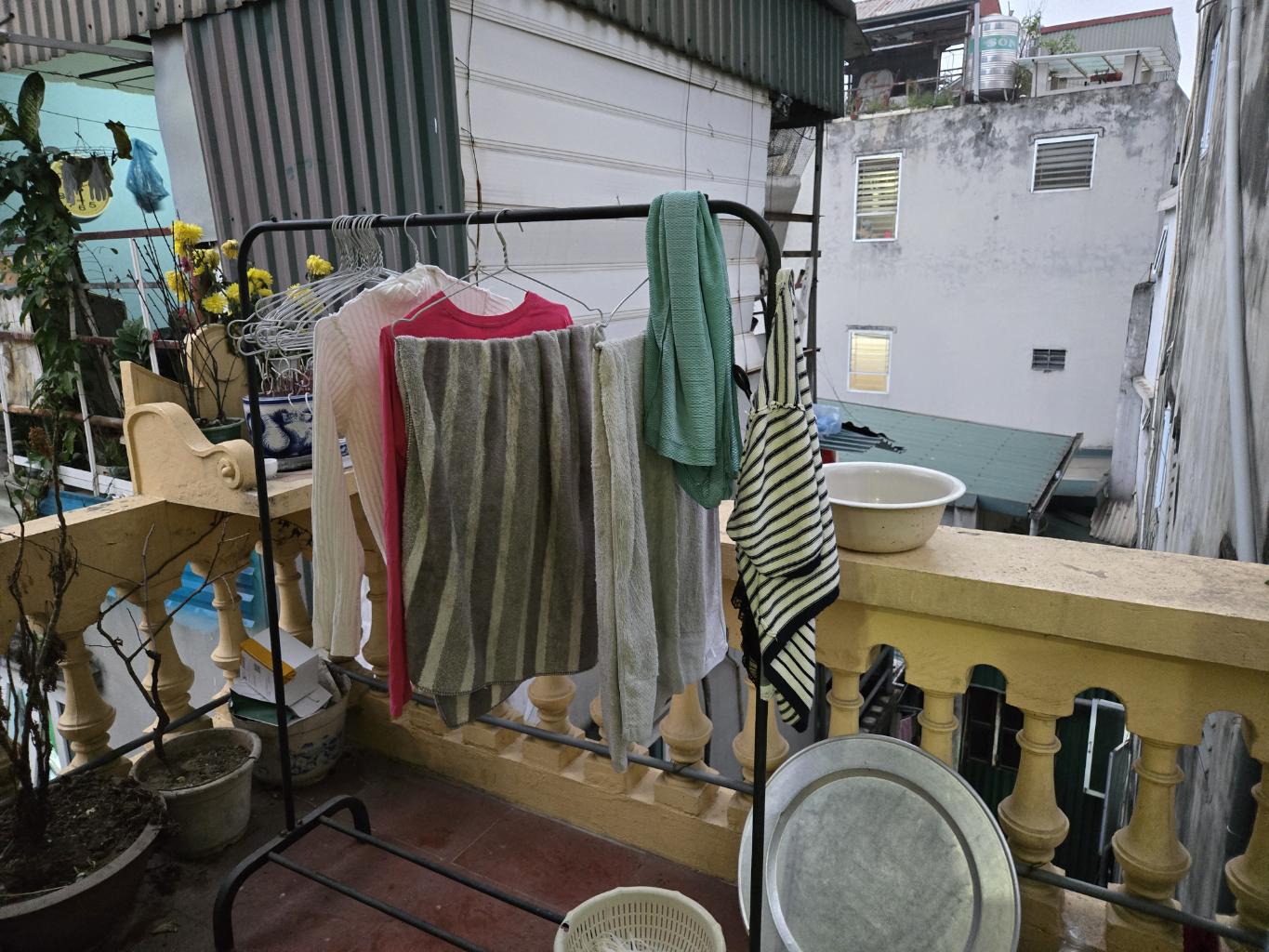 Bán nhà Gia Tụ B - diện tích 26m2 4 tầng - Ngõ rộng, gần phố - giá 5,6 tỷ