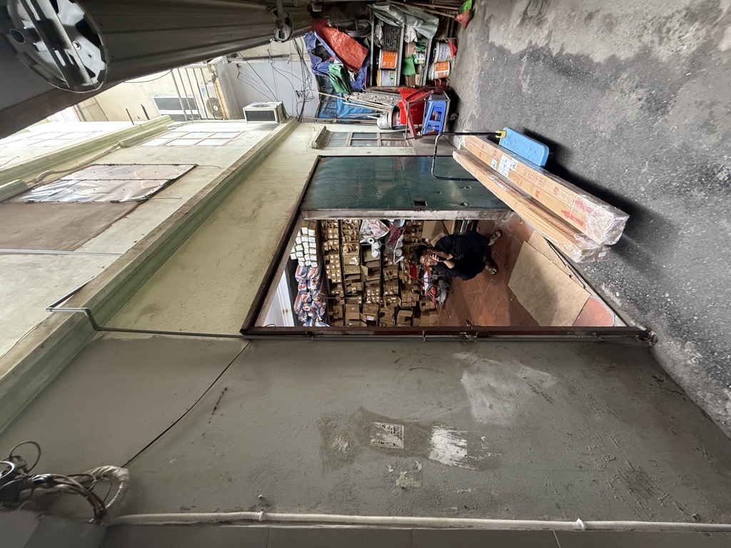 Bán nhà Trần Khát Chân - diện tích 47.6m2 4 tầng - Lô góc, 2 mặt ngõ - giá 12 tỷ