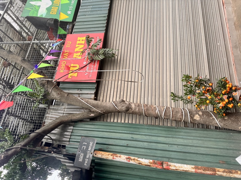 Bán nhà Ngũ Nhạc - diện tích 360m2 2 tầng - ô tô đỗ cửa - giá 4,7 tỷ