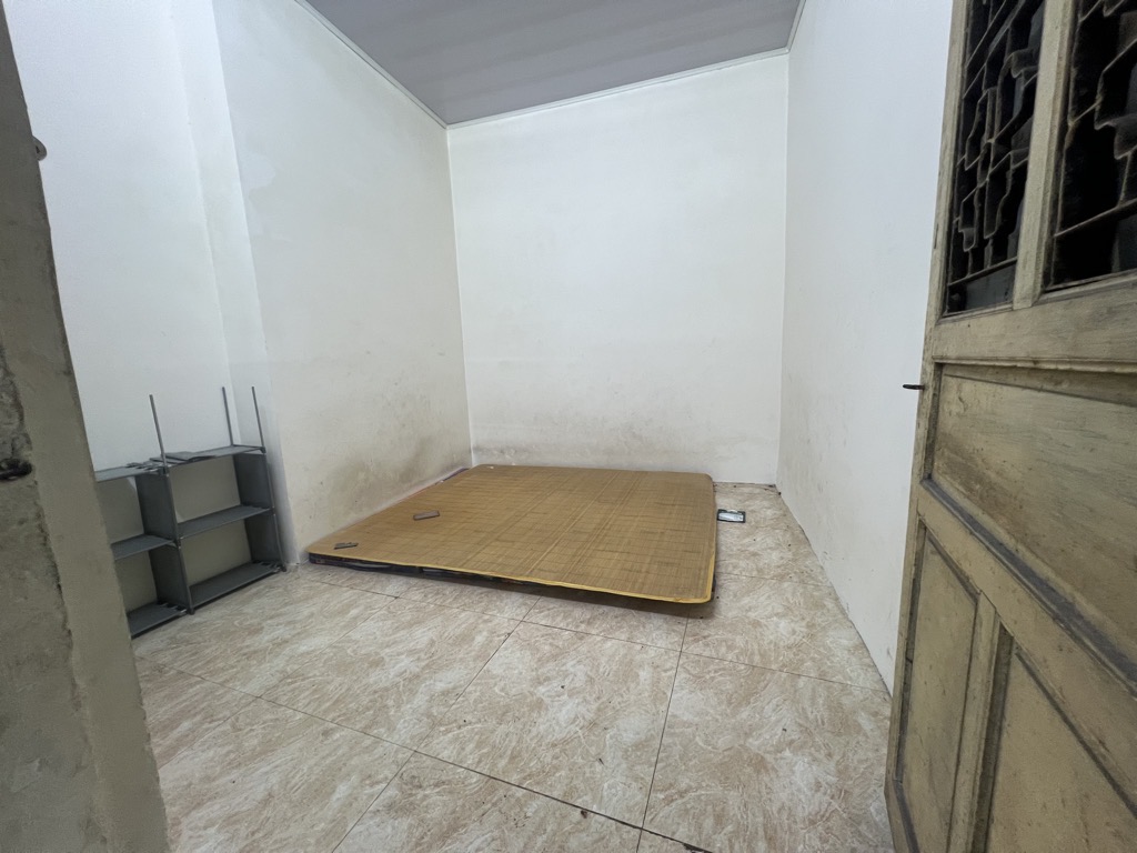 Bán nhà Khương Trung - diện tích 32m2 2 tầng - MẶT PHỐ KINH DOANH SẦM UẤT - giá 10,2 tỷ