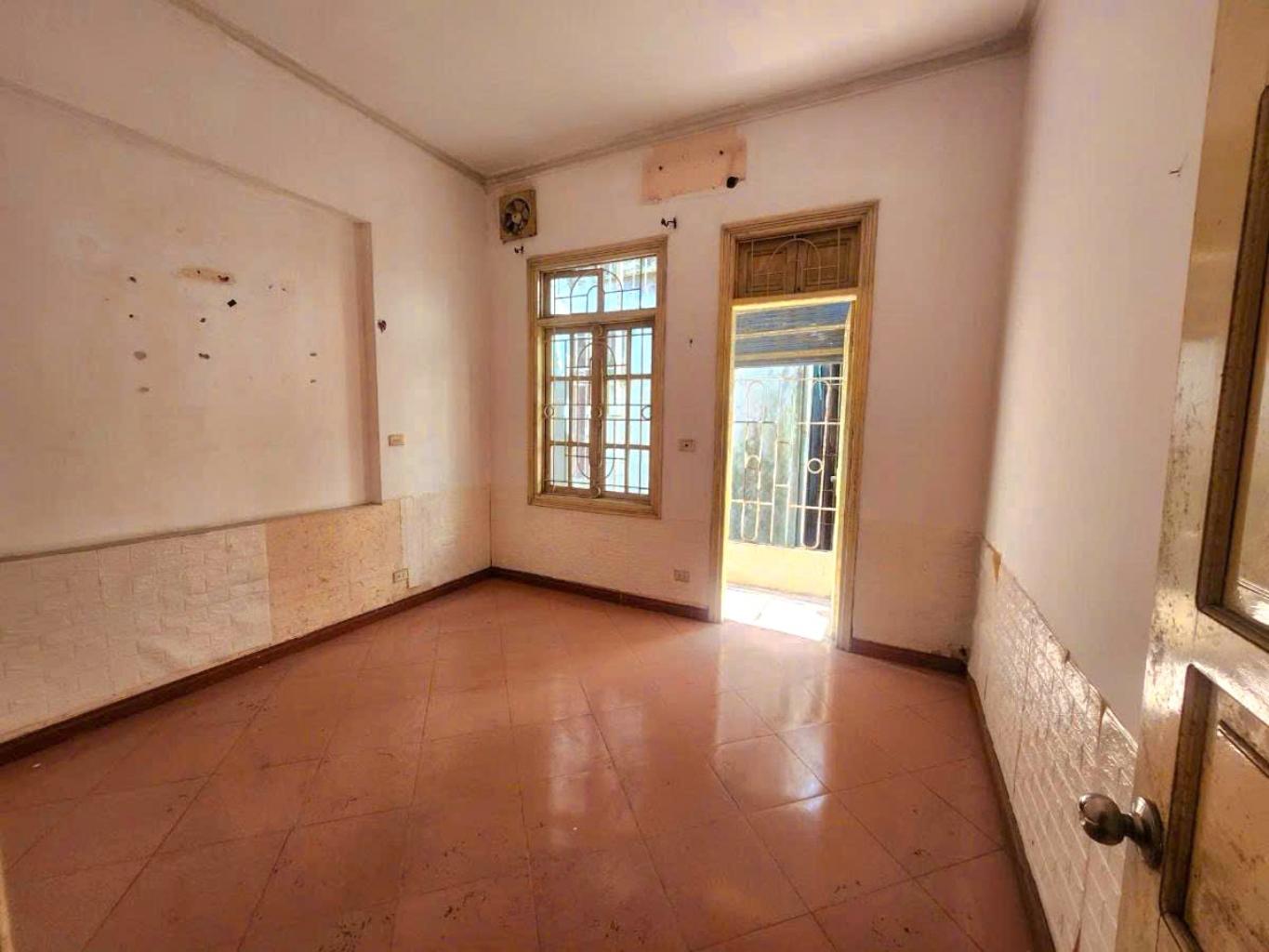 Bán nhà Nguyễn Trãi - diện tích 54m2 4 tầng - Mặt phố kinh doanh nhộn nhịp - giá 11 tỷ