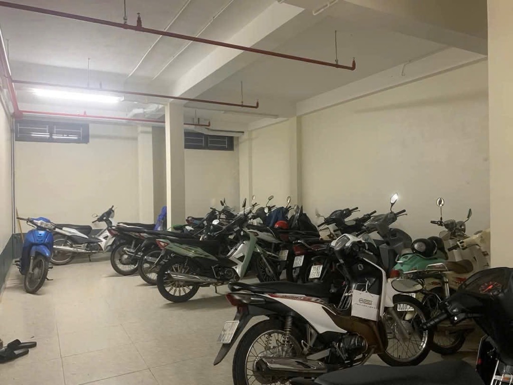 Bán nhà Giáp Nhất - diện tích 81.1m2 7 tầng - Ô TÔ CON ĐỖ CỬA - giá 19,3 tỷ