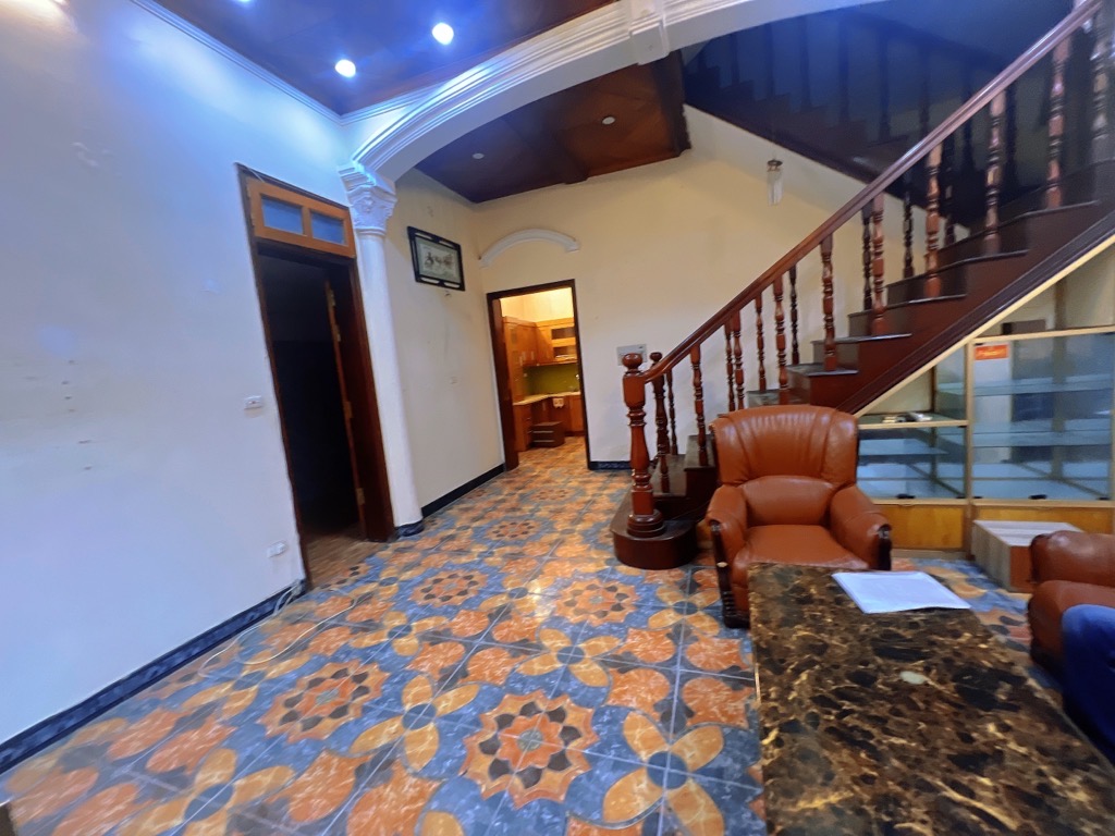 Bán nhà Thịnh Quang - diện tích 98m2 4 tầng - ô tô qua nhà - giá 22,5 tỷ