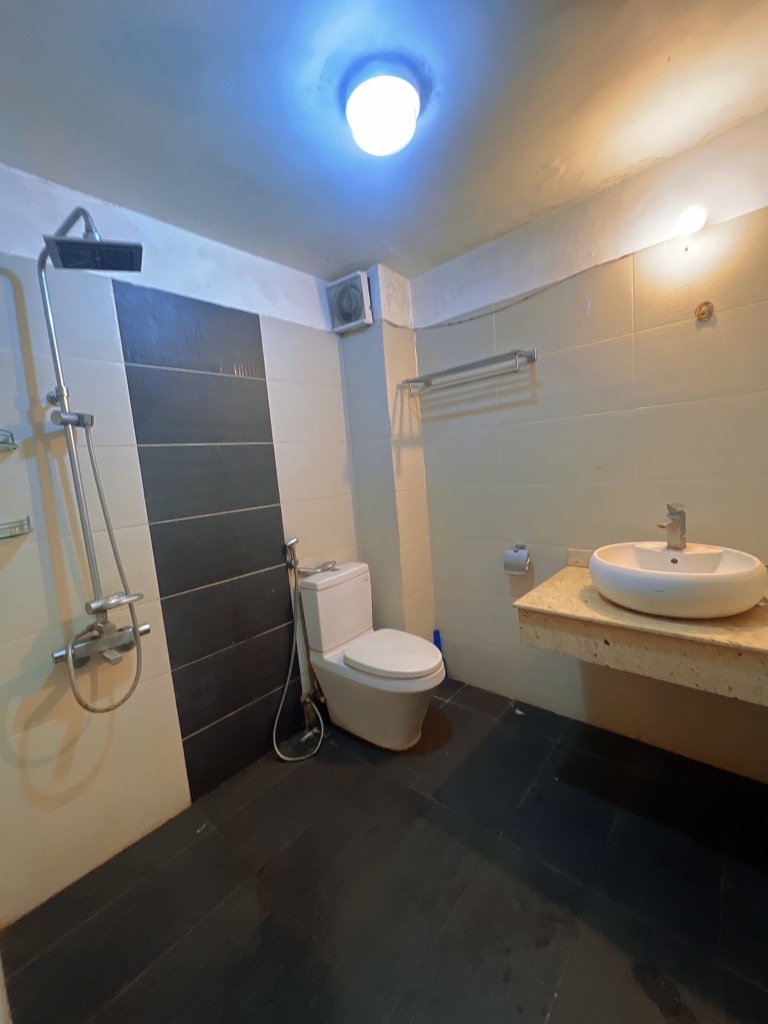 Bán nhà Thịnh Quang - diện tích 98m2 4 tầng - ô tô qua nhà - giá 22,5 tỷ