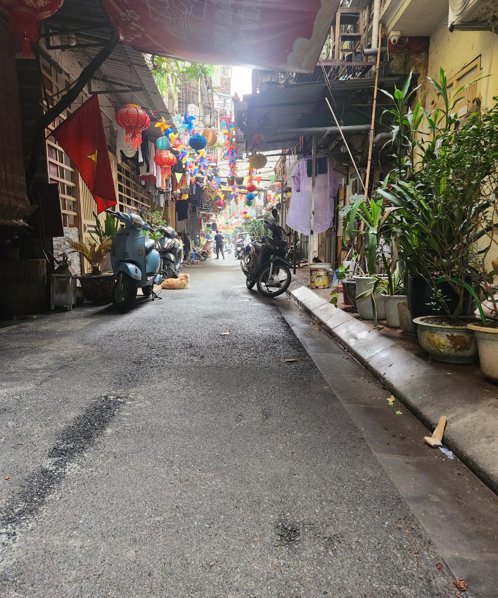 Bán nhà Thanh Xuân Bắc - diện tích 28,4m2 3 tầng - Mặt ngõ ô tô tránh - giá 2,3 tỷ