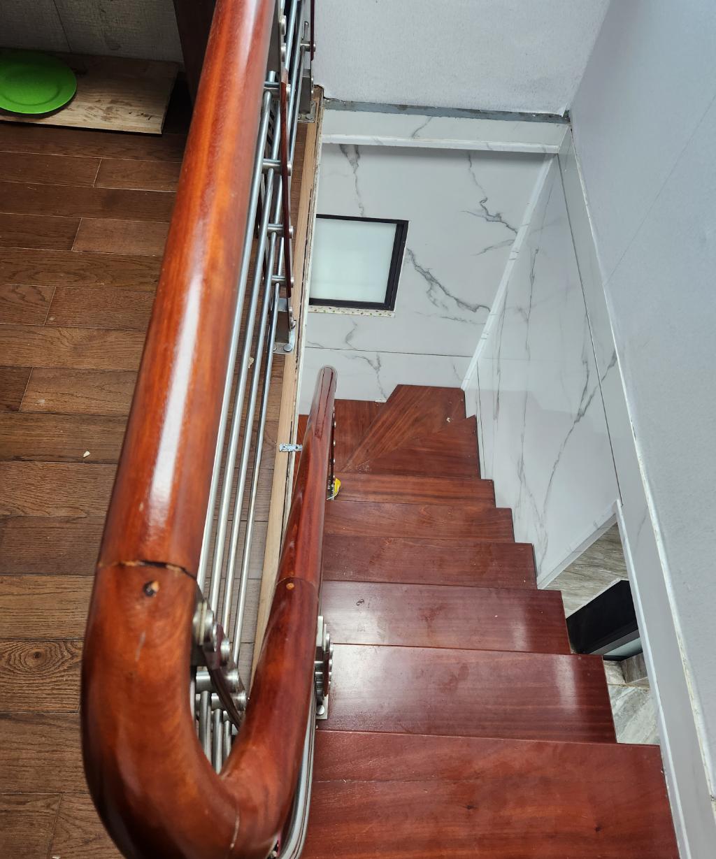 Bán nhà Thanh Xuân Bắc - diện tích 28,4m2 3 tầng - Mặt ngõ ô tô tránh - giá 2,3 tỷ