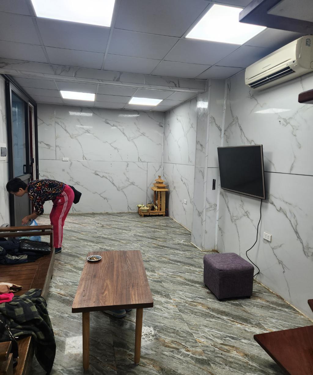 Bán nhà Thanh Xuân Bắc - diện tích 28,4m2 3 tầng - Mặt ngõ ô tô tránh - giá 2,3 tỷ