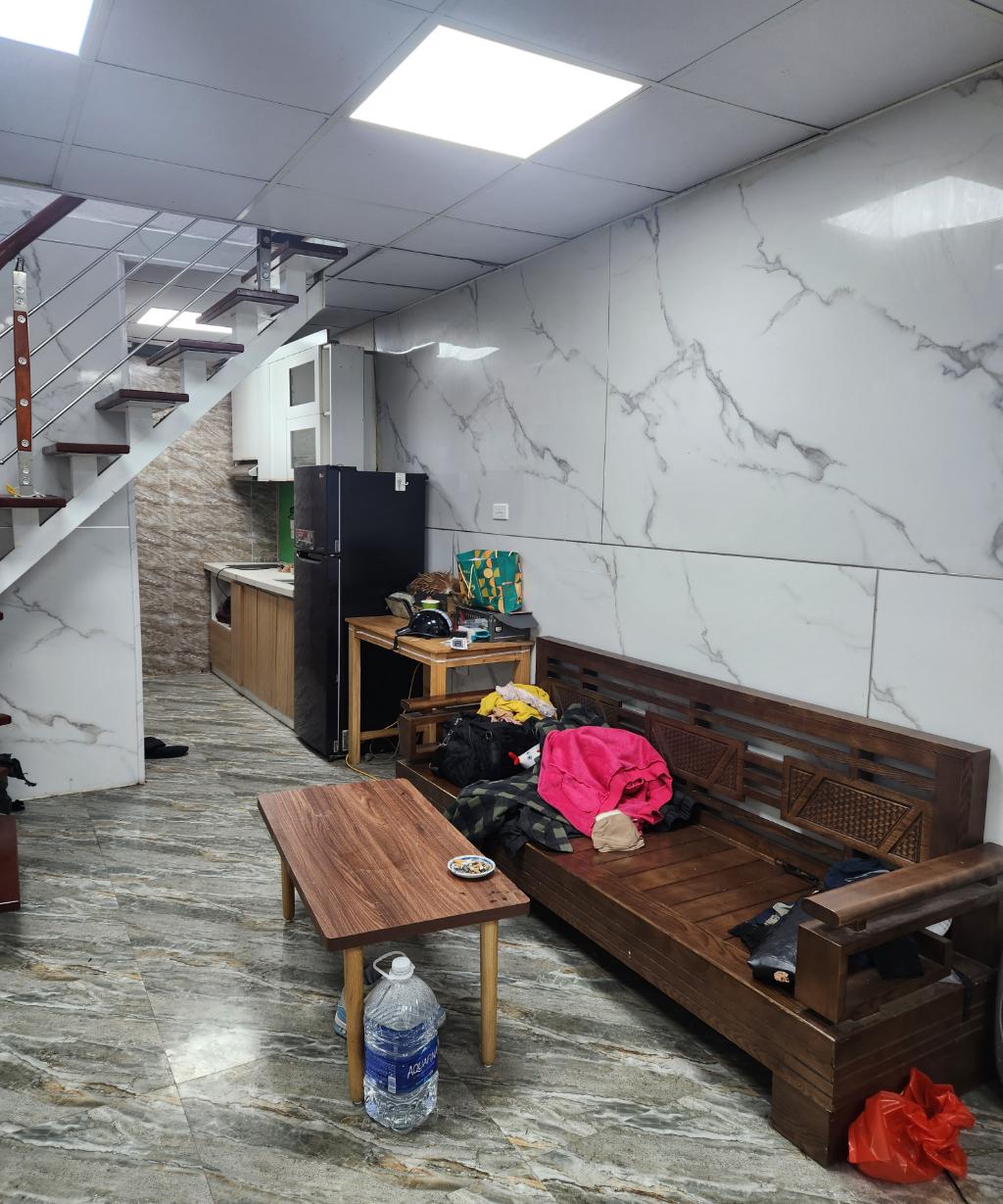 Bán nhà Thanh Xuân Bắc - diện tích 28,4m2 3 tầng - Mặt ngõ ô tô tránh - giá 2,3 tỷ