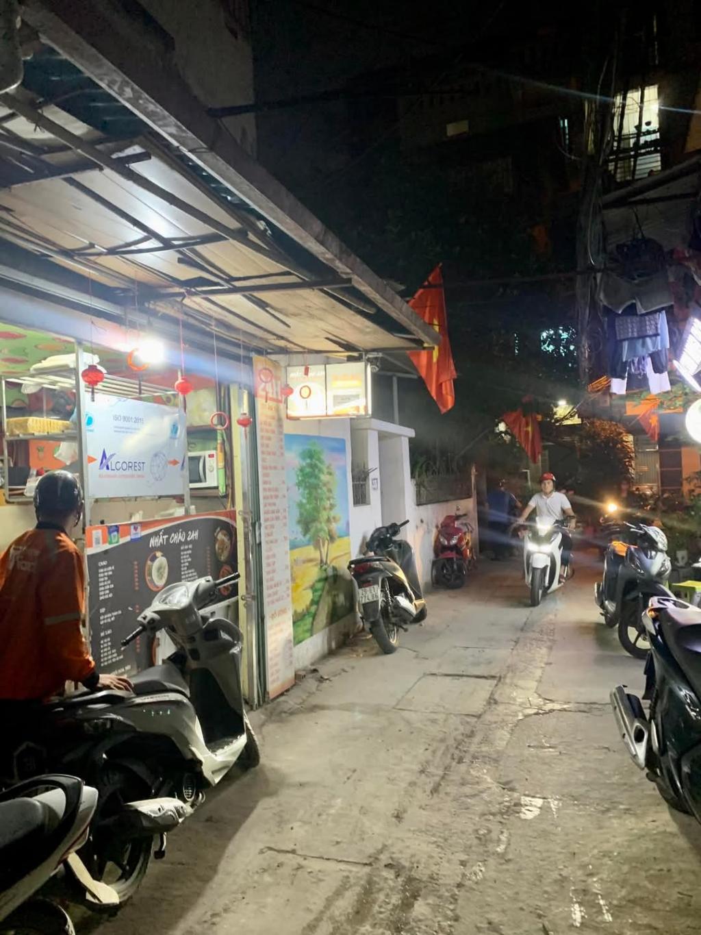 Bán nhà Vũ Trọng Phụng - diện tích 75m2 4 tầng - Lô góc, ô tô tránh - giá 12,8 tỷ