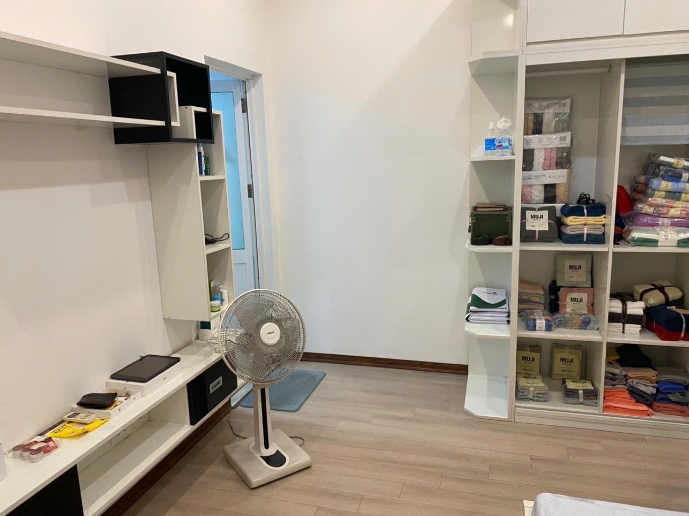 Bán nhà Nghiêm Xuân Yêm - diện tích 82m2 1 tầng - Chung cư mặt đường, giá 6,5 tỷ