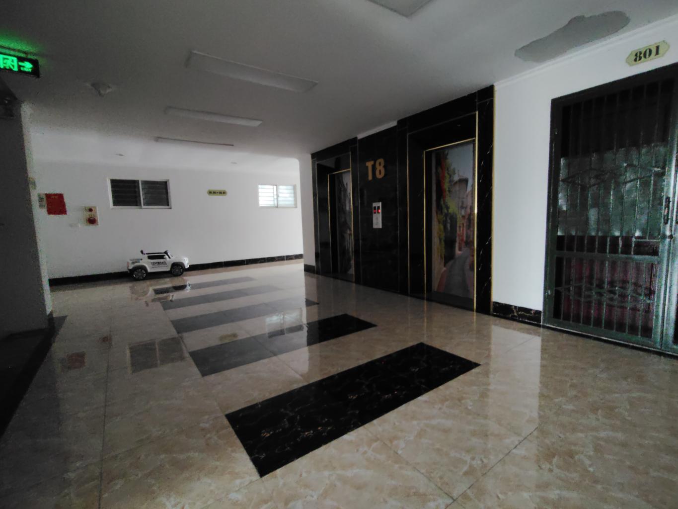 Bán nhà Nghiêm Xuân Yêm - diện tích 82m2 1 tầng - Chung cư mặt đường, giá 6,5 tỷ