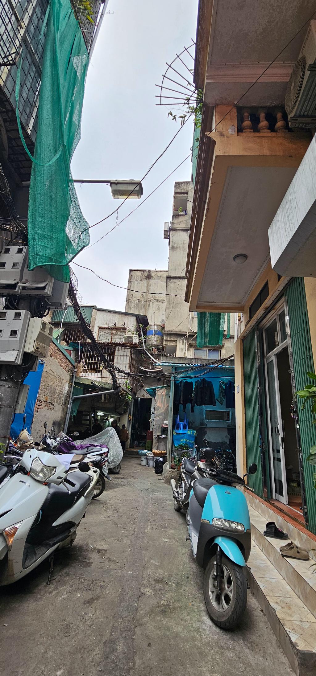 Bán nhà Nguyễn Trãi - diện tích 16m2 2 tầng - Lô góc, hai mặt thoáng - giá 3,7 tỷ