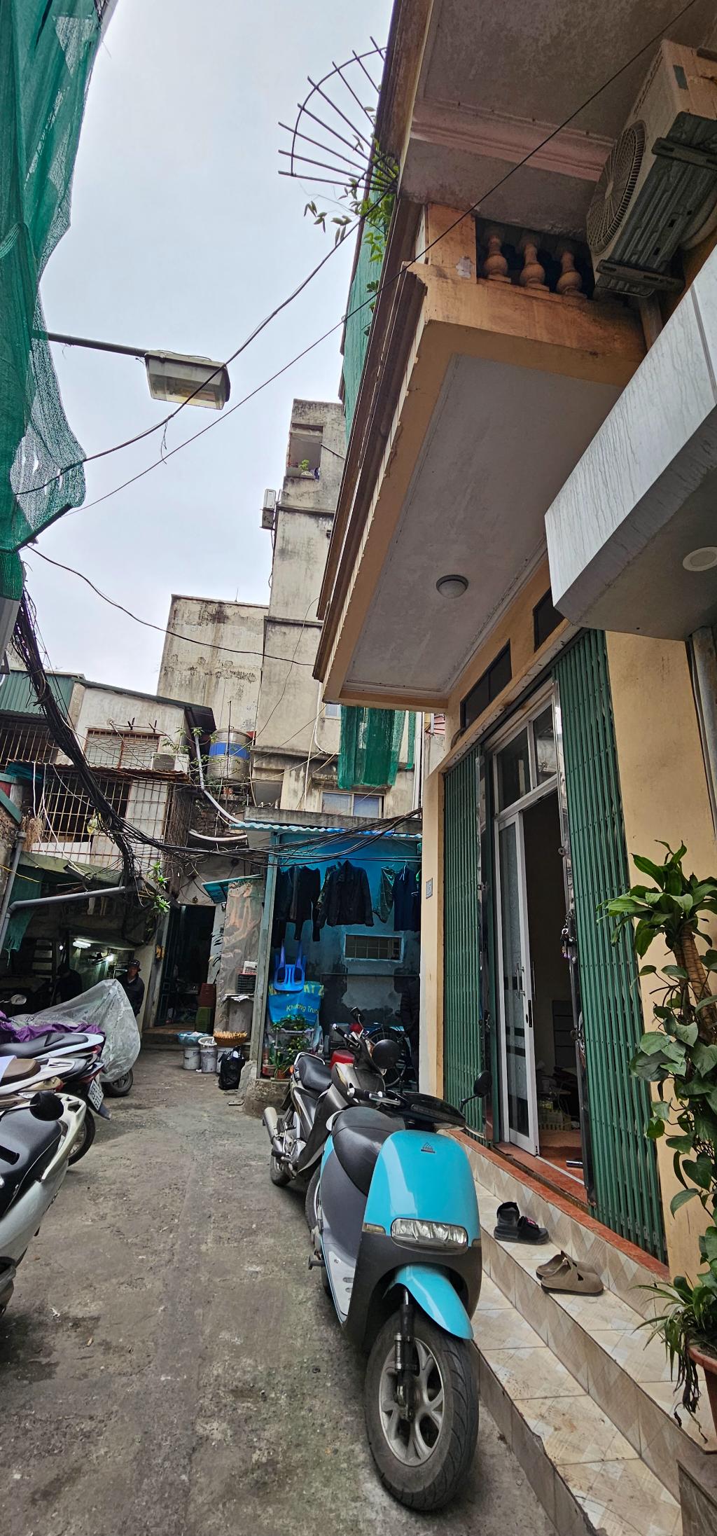 Bán nhà Nguyễn Trãi - diện tích 16m2 2 tầng - Lô góc, hai mặt thoáng - giá 3,7 tỷ