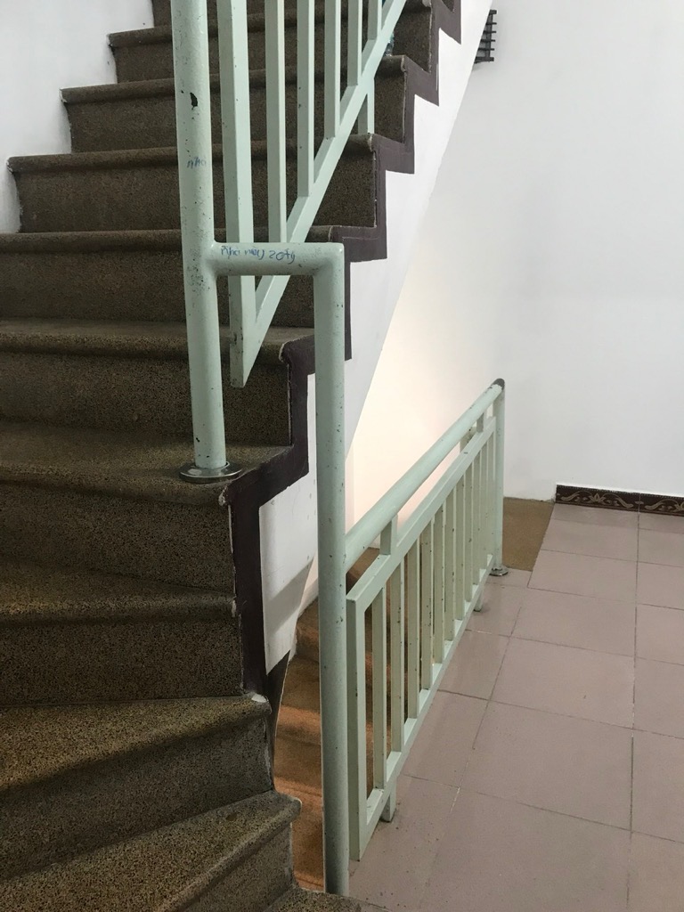 Bán nhà Ngọc Hồi - diện tích 45m2 4 tầng - 2 mặt ngõ ô tô tránh - giá 14,4 tỷ