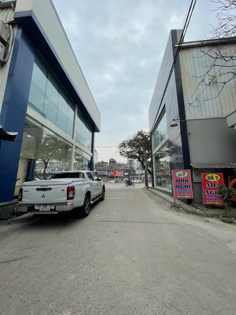 Bán nhà Ngọc Hồi - diện tích 45m2 4 tầng - 2 mặt ngõ ô tô tránh - giá 14,4 tỷ