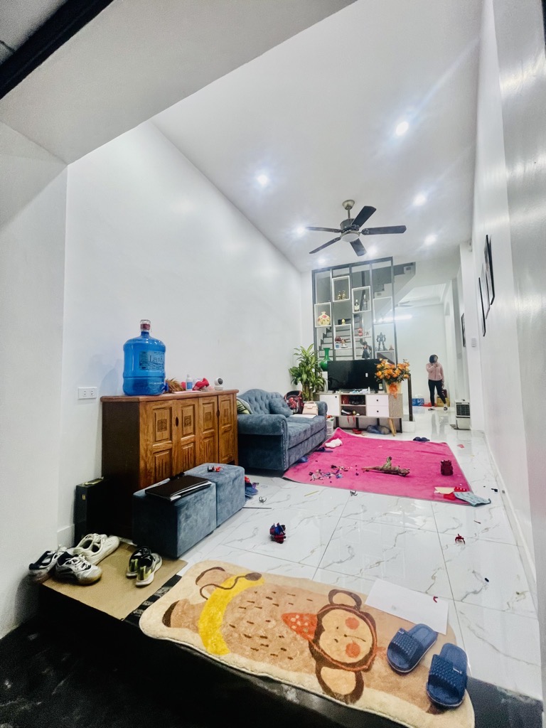 Bán nhà La Thành - diện tích 39m2 4 tầng - Nhà đẹp ở luôn - giá 8,8 tỷ