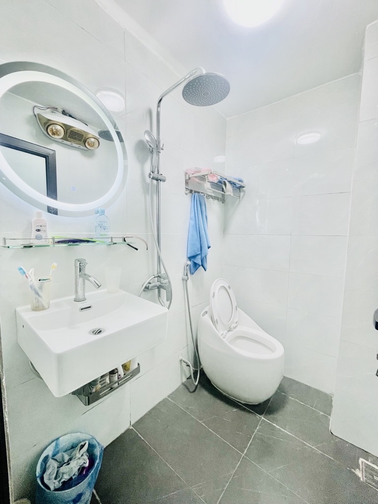 Bán nhà La Thành - diện tích 39m2 4 tầng - Nhà đẹp ở luôn - giá 8,8 tỷ