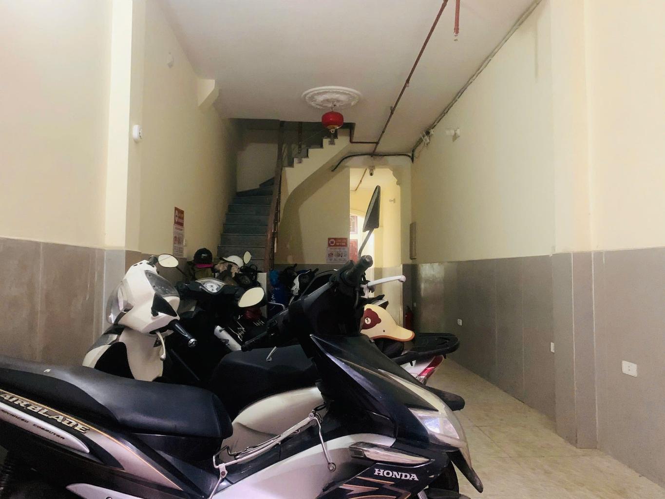 Bán nhà Yên Lãng - diện tích 51m2 7 tầng - Thang máy - giá 16,6 tỷ