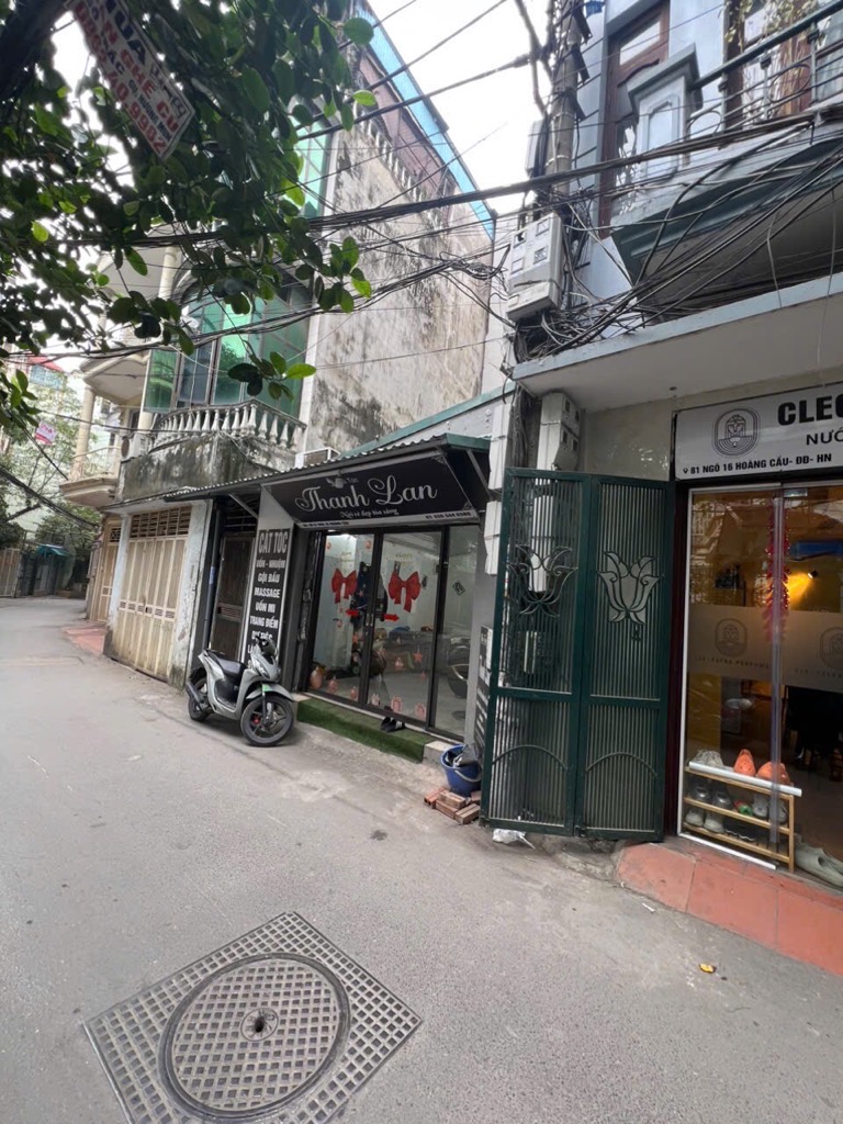 Bán nhà Hoàng Cầu - diện tích 44.8m2 1 tầng - Nhà vị trí vip, mặt tiền rộng - giá 16,5 tỷ