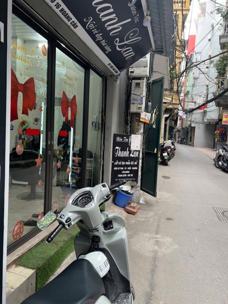 Bán nhà Hoàng Cầu - diện tích 44.8m2 1 tầng - Nhà vị trí vip, mặt tiền rộng - giá 16,5 tỷ