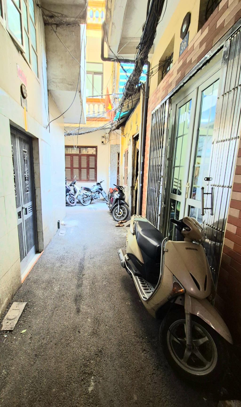 Bán nhà Chợ Khâm Thiên - diện tích 7m2 6 tầng - Nhà đẹp hiếm có - giá 1,5 tỷ