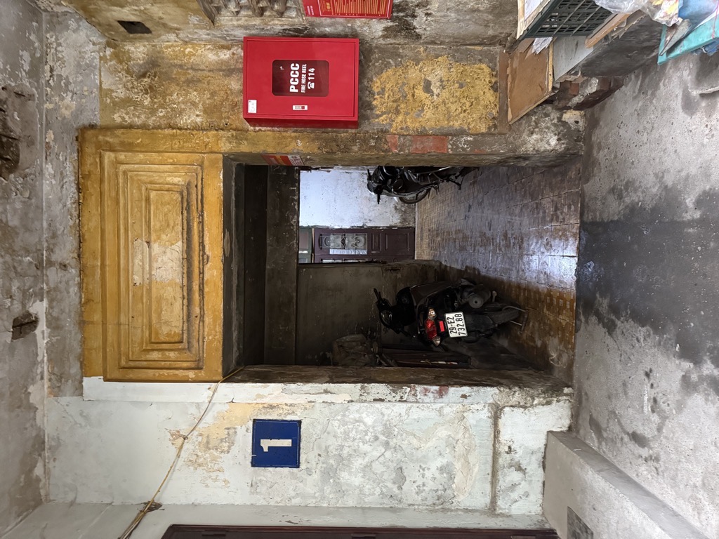 Bán nhà Lò Đúc - diện tích 25m2 1 tầng - Ô tô đỗ chân cầu thang - giá 1,2 tỷ