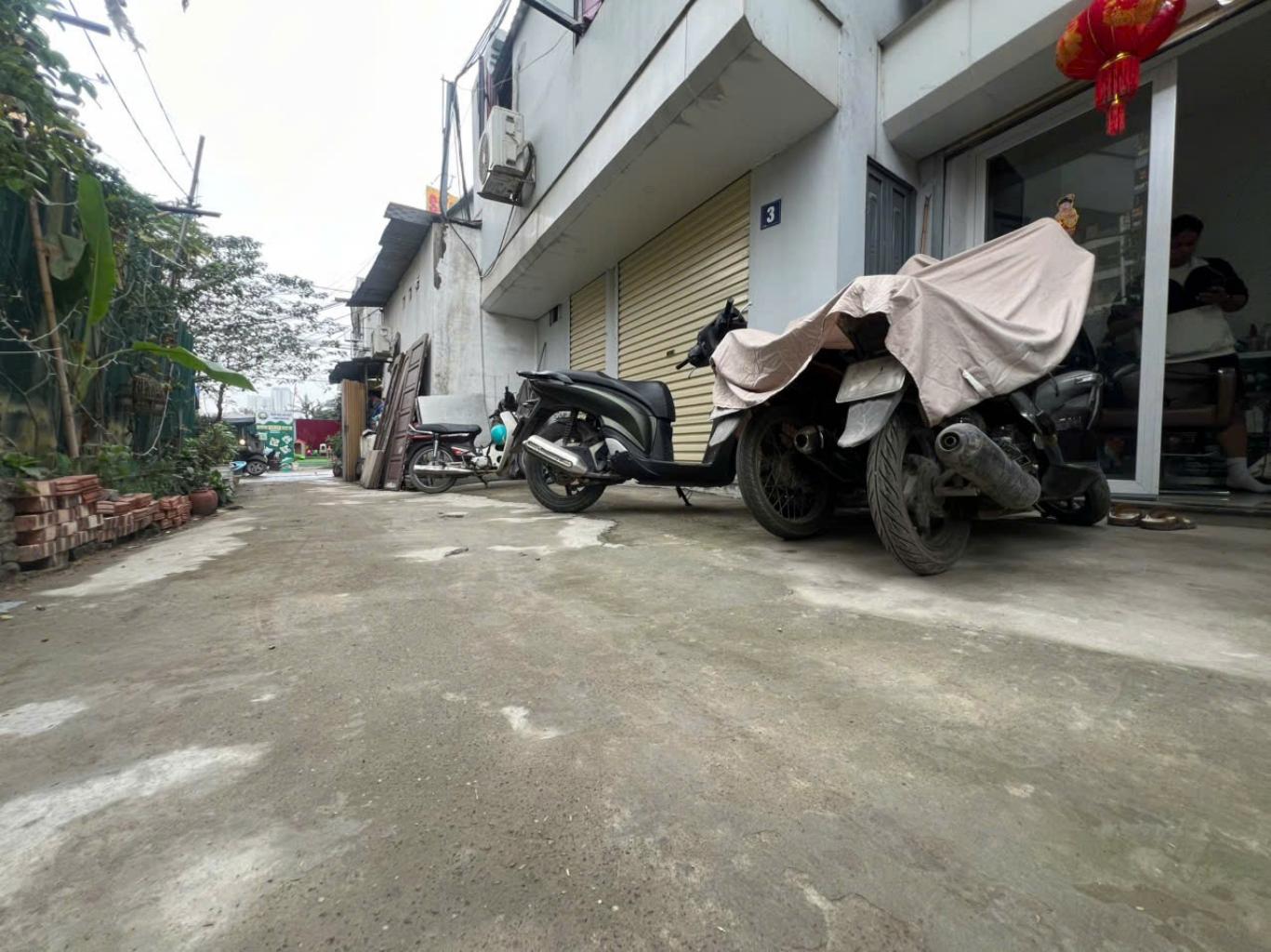 Bán nhà Định Công - diện tích 35m2 2 tầng - Ô TÔ - KINH DOANH - giá 2,6 tỷ