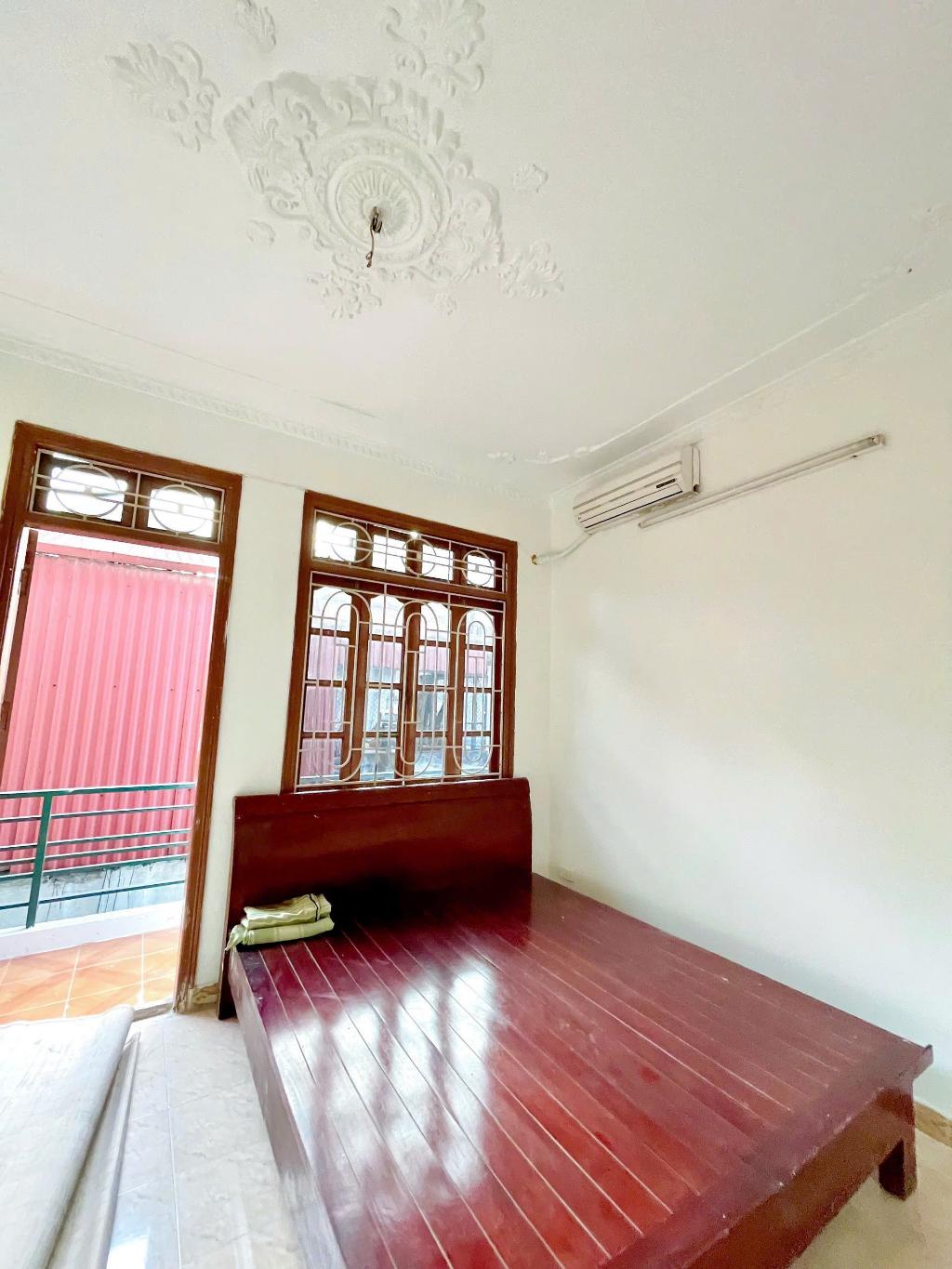 Bán nhà Văn Hương - diện tích 25m2 5 tầng - Lô góc - giá 6,1 tỷ