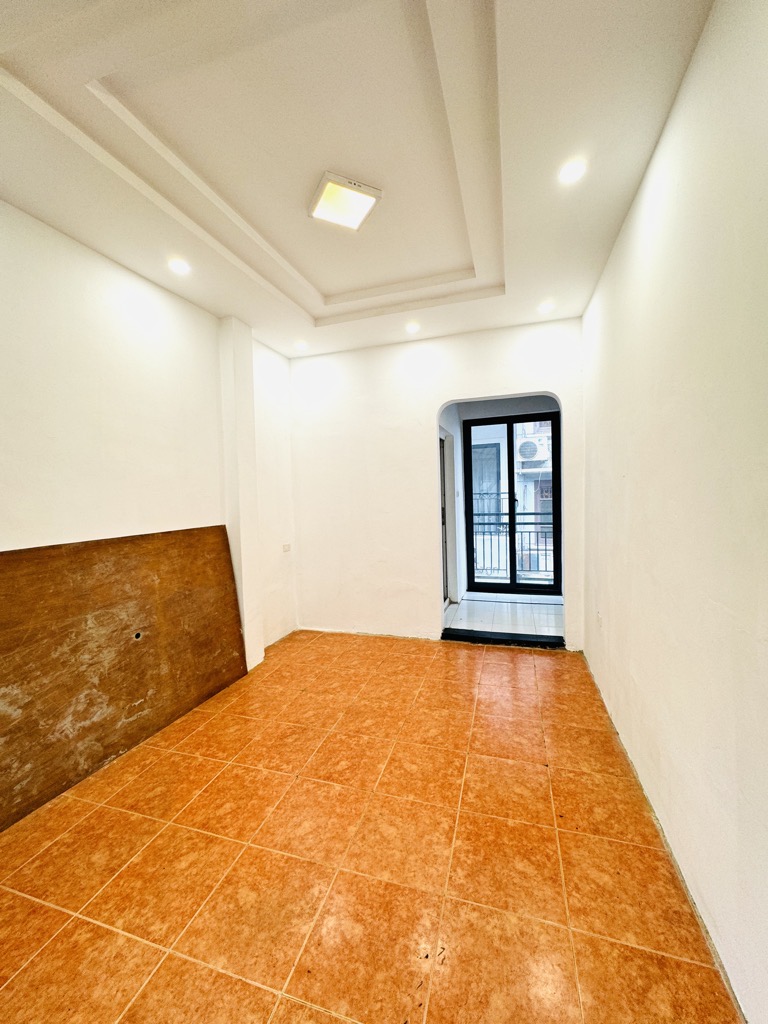 Bán nhà Trung Liệt - diện tích 17,2m2 3 tầng - Mặt phố kinh doanh đỉnh - giá 6,9 tỷ