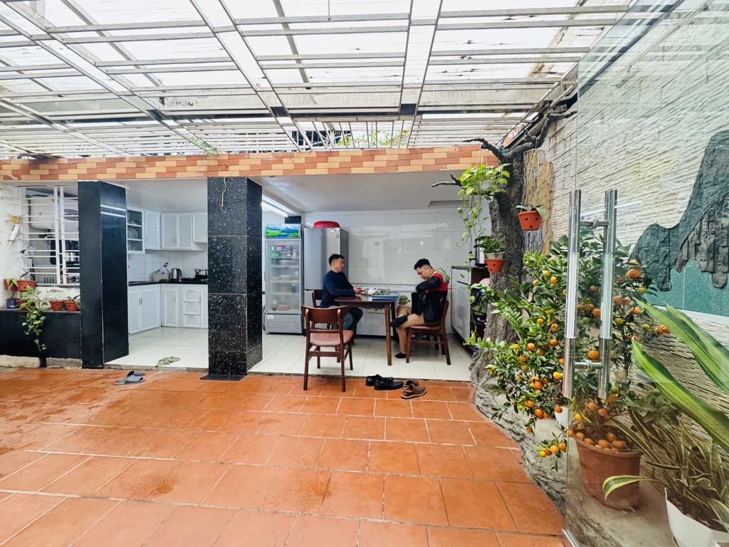 Bán nhà Tân Mai - diện tích 91m2 1 tầng - ô tô đỗ cửa - giá 5,65 tỷ