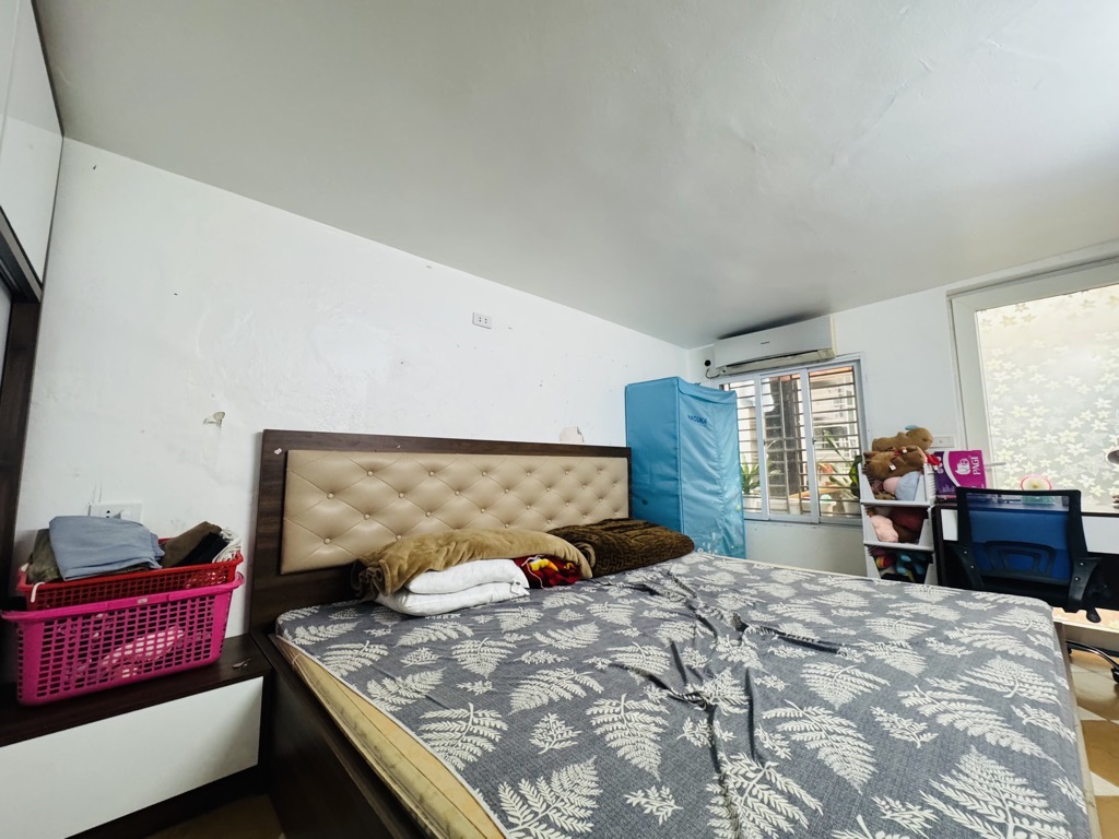 Bán nhà Tân Mai - diện tích 91m2 1 tầng - ô tô đỗ cửa - giá 5,65 tỷ