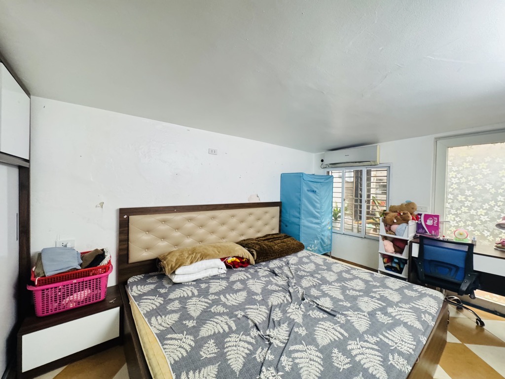 Bán nhà Tân Mai - diện tích 91m2 1 tầng - ô tô đỗ cửa - giá 5,65 tỷ