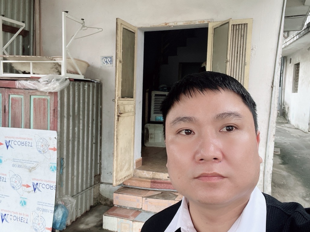 Bán nhà Nguyễn Khoái - diện tích 14m2 3 tầng - Lô góc - giá 2,35 tỷ