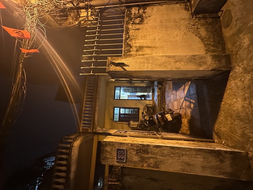 Bán nhà Nguyễn Khoái - diện tích 71m2 1 tầng - Ngõ trước 3m, cách 3 bước chân ra mặt ô tô tránh - giá 5,4 tỷ