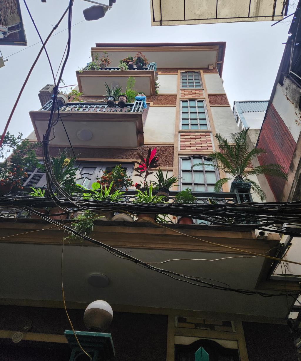 Bán nhà Đại La - diện tích 70.4m2 4 tầng - Mặt tiền rộng miên man - giá 17,5 tỷ